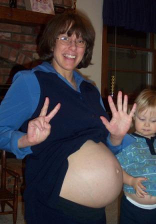 Seven months pregnant, March 2005